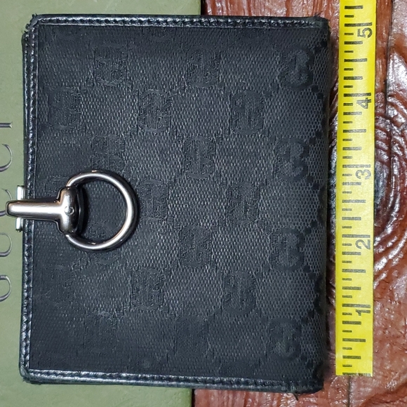 Authentic Gucci wallet - Picture 1 of 12